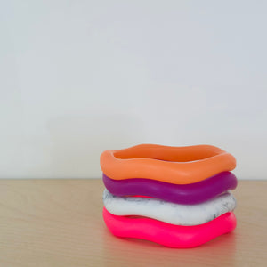 Resin WAVE Bangle - BERRY