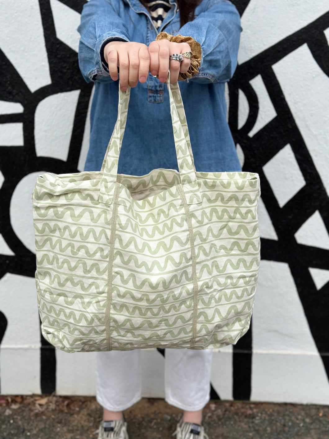 Day Tripper Tote Bag - GUM GREEN VIENNETTA