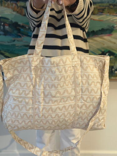 Day Tripper Tote Bag - Latte Viennetta