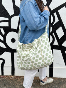 Day Tripper Tote Bag - GUM GREEN POLKA DOT