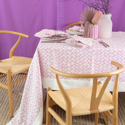 Viennetta in Lilac Tablecloth